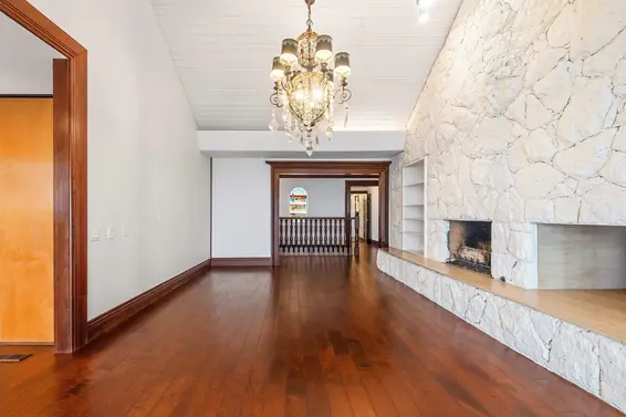 1355 Tyrol Road, West Vancouver For Sale - image 30