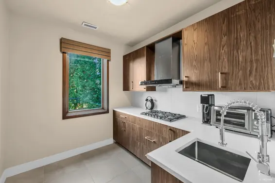 4742 Caulfeild Drive, West Vancouver For Sale - image 16