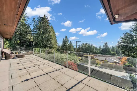 4742 Caulfeild Drive, West Vancouver For Sale - image 22