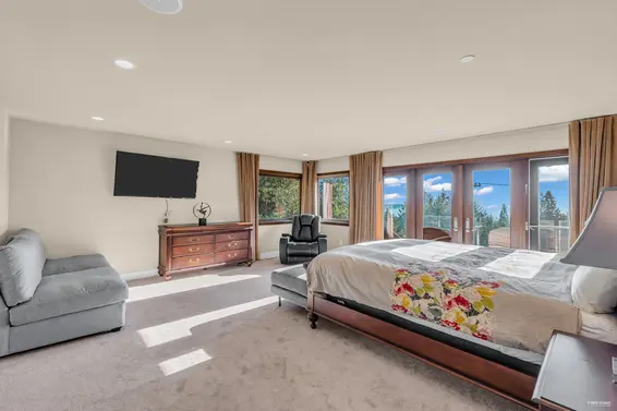 4742 Caulfeild Drive, West Vancouver For Sale - image 24