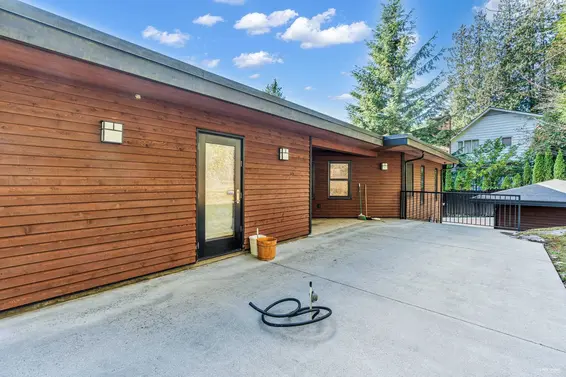 4742 Caulfeild Drive, West Vancouver For Sale - image 35