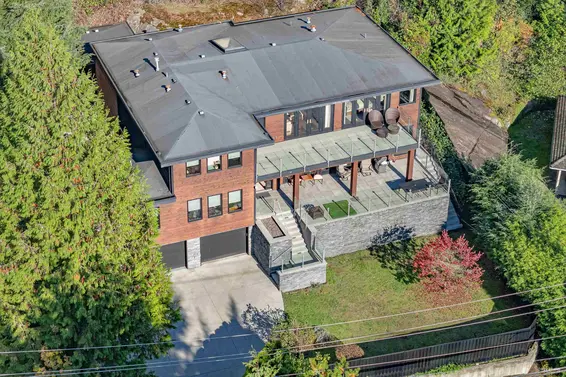 4742 Caulfeild Drive, West Vancouver For Sale - image 39