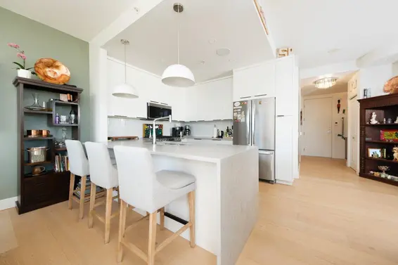 1404 120 West 16th Street, North Vancouver For Sale - image 2