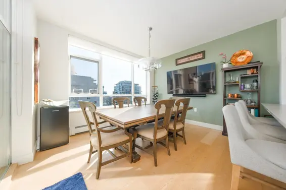 1404 120 West 16th Street, North Vancouver For Sale - image 4