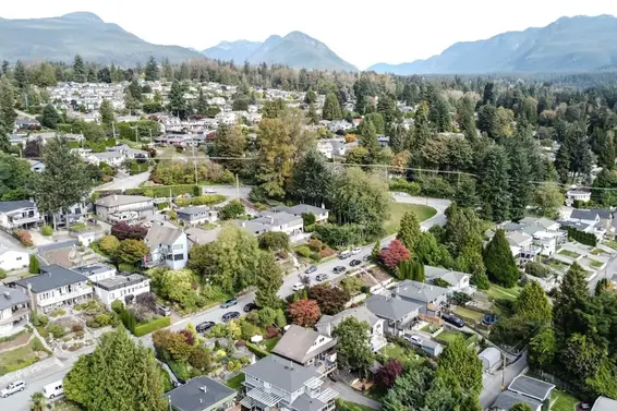 1069 Shavington Street, North Vancouver For Sale - image 39