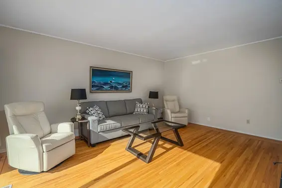 1069 Shavington Street, North Vancouver For Sale - image 4