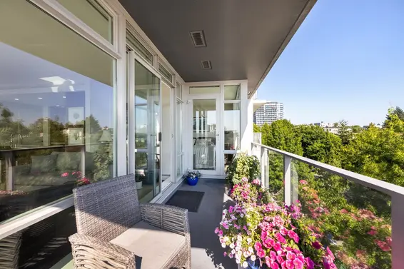 403 1320 Chesterfield Avenue, North Vancouver For Sale - image 23