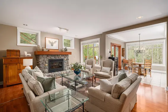 5780 Cranley Drive, West Vancouver For Sale - image 5