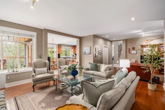 5780 Cranley Drive, West Vancouver For Sale - image 9
