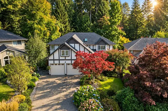 3373 Huntleigh Court, North Vancouver For Sale - image 1