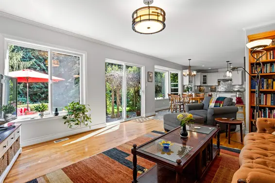 3373 Huntleigh Court, North Vancouver For Sale - image 12