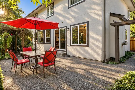 3373 Huntleigh Court, North Vancouver For Sale - image 15