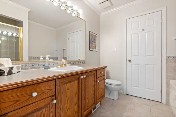 3373 Huntleigh Court, North Vancouver For Sale - image 29