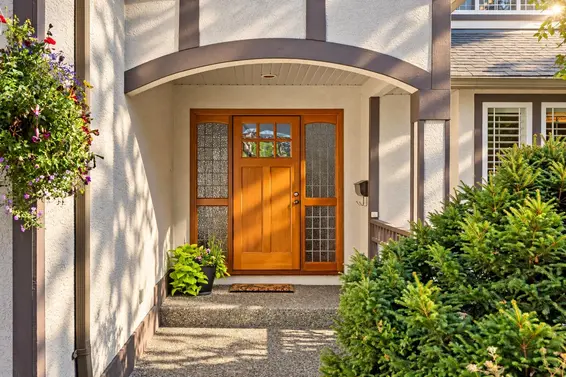 3373 Huntleigh Court, North Vancouver For Sale - image 3
