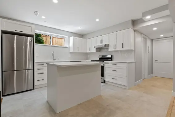 3373 Huntleigh Court, North Vancouver For Sale - image 32