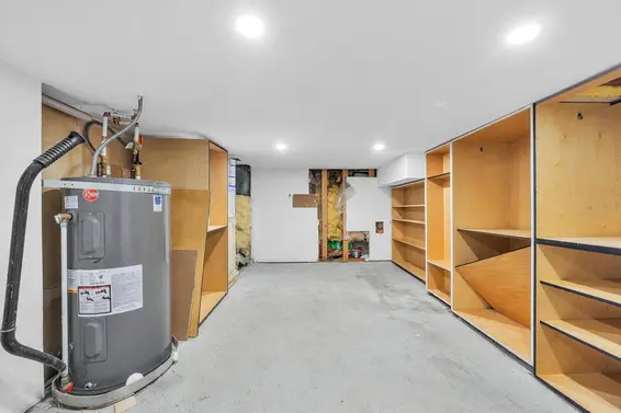 265 East Keith Road, North Vancouver For Sale - image 21