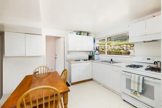 454 Monteray Avenue, North Vancouver For Sale - image 11