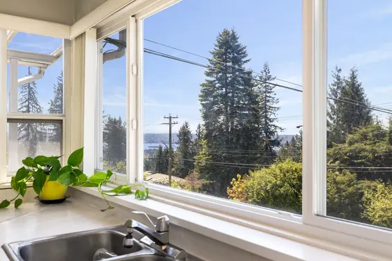454 Monteray Avenue, North Vancouver For Sale - image 12
