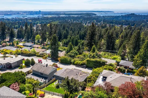 454 Monteray Avenue, North Vancouver For Sale - image 25