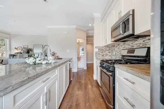 308 Seymour River Place, North Vancouver For Sale - image 11