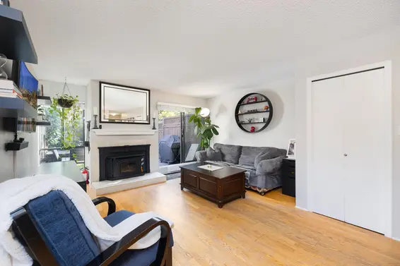 24 230 West 14th Street, North Vancouver For Sale - image 3