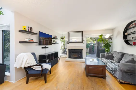 24 230 West 14th Street, North Vancouver For Sale - image 4
