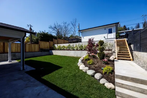 1028 Calverhall Street, North Vancouver For Sale - image 37