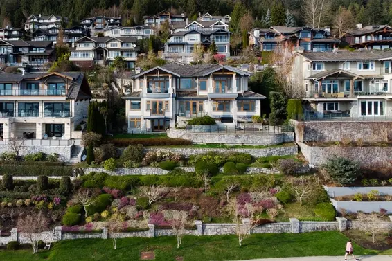 2420 Halston Court, West Vancouver For Sale - image 5