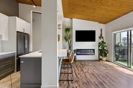 302 146 East 18th Street, North Vancouver For Sale - image 10