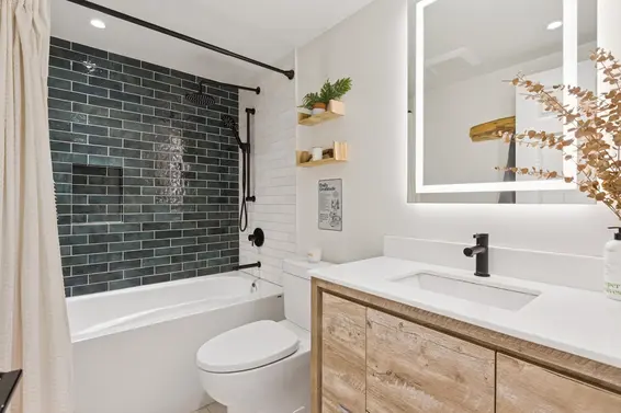 302 146 East 18th Street, North Vancouver For Sale - image 16