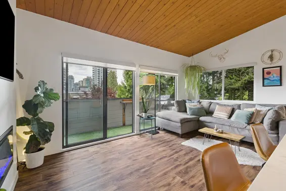 302 146 East 18th Street, North Vancouver For Sale - image 3