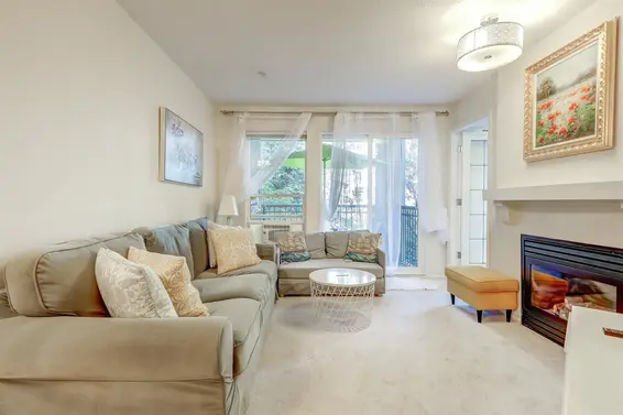 208 1150 East 29th Street, North Vancouver For Sale - image 2