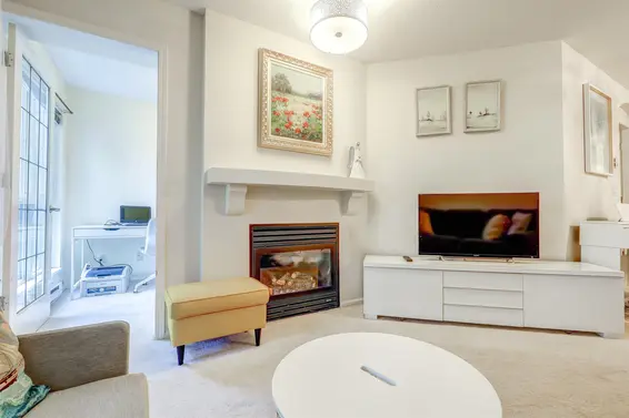208 1150 East 29th Street, North Vancouver For Sale - image 5