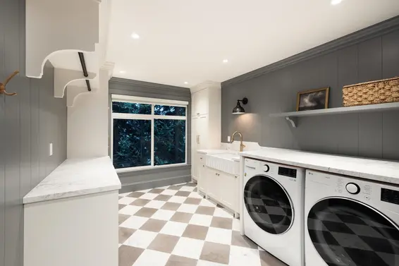 5450 Marine Drive, West Vancouver For Sale - image 19