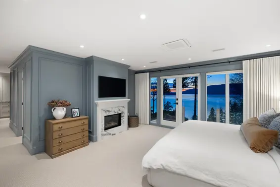 5450 Marine Drive, West Vancouver For Sale - image 23