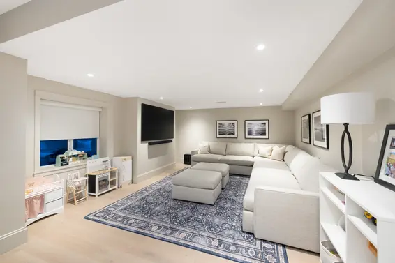 5450 Marine Drive, West Vancouver For Sale - image 35