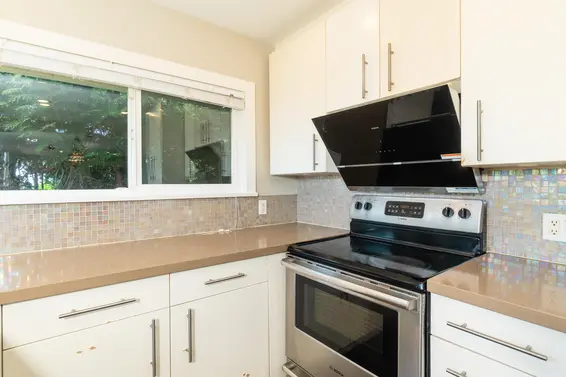 2460 Mathers Avenue, West Vancouver For Sale - image 10