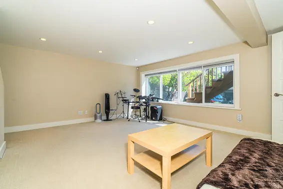 2460 Mathers Avenue, West Vancouver For Sale - image 25
