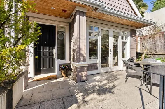 2119 Gordon Avenue, West Vancouver For Sale - image 2