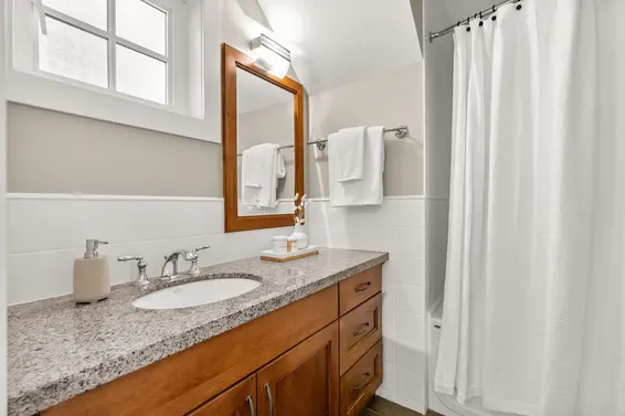 2119 Gordon Avenue, West Vancouver For Sale - image 24