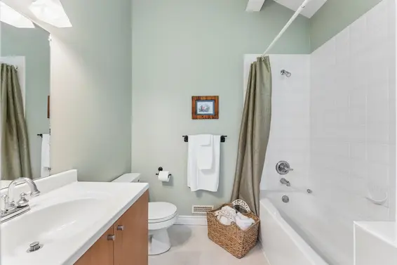 1874 Appin Road, North Vancouver For Sale - image 17