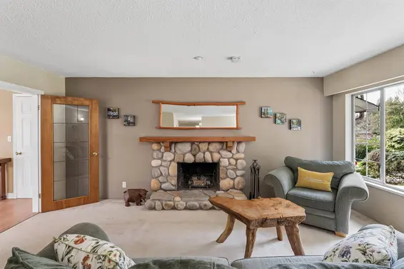 1874 Appin Road, North Vancouver For Sale - image 5