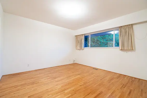 2265 Inglewood Avenue, West Vancouver For Sale - image 12