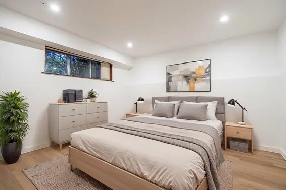 2265 Inglewood Avenue, West Vancouver For Sale - image 17