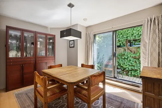 2024 Chesterfield Avenue, North Vancouver For Sale - image 11