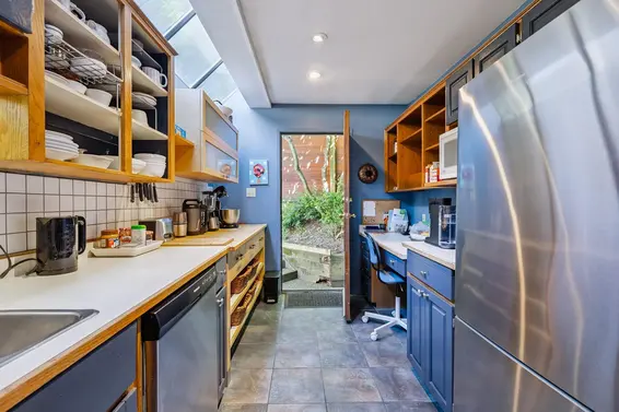 2024 Chesterfield Avenue, North Vancouver For Sale - image 18