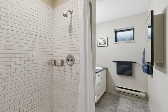 2024 Chesterfield Avenue, North Vancouver For Sale - image 29