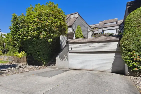 2024 Chesterfield Avenue, North Vancouver For Sale - image 3