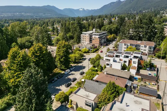 2024 Chesterfield Avenue, North Vancouver For Sale - image 33