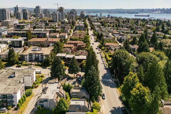 2024 Chesterfield Avenue, North Vancouver For Sale - image 35